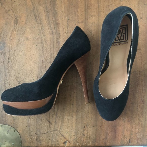Pour la Victoire platform heels 7.5 - Picture 1 of 4
